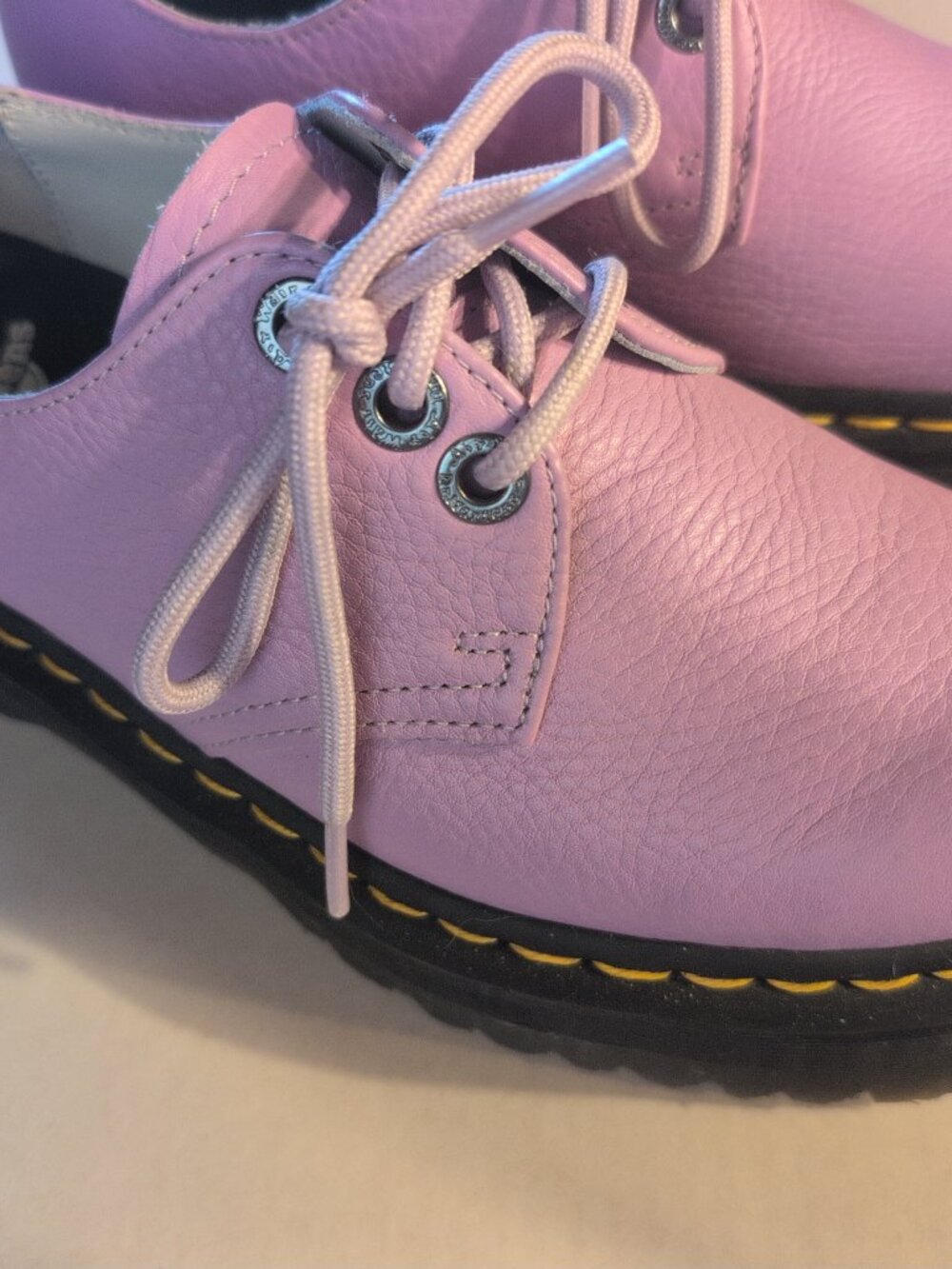 Doc Martens 30612 platform lace up leather oxford shoes lavender NWOB sz 7